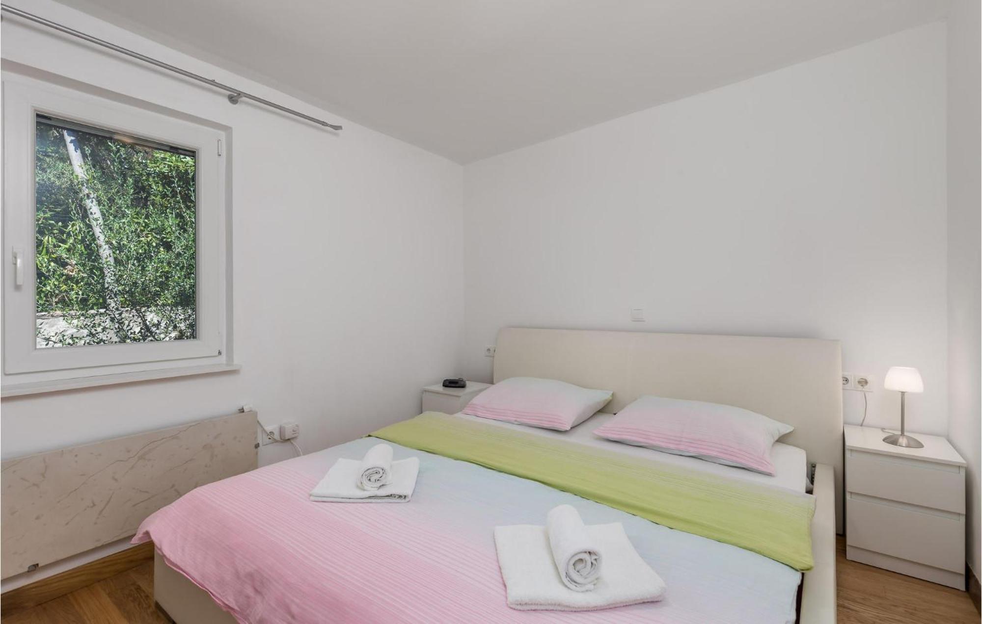 Nice Home In Krk With Kitchen Đảo Krk Ngoại thất bức ảnh
