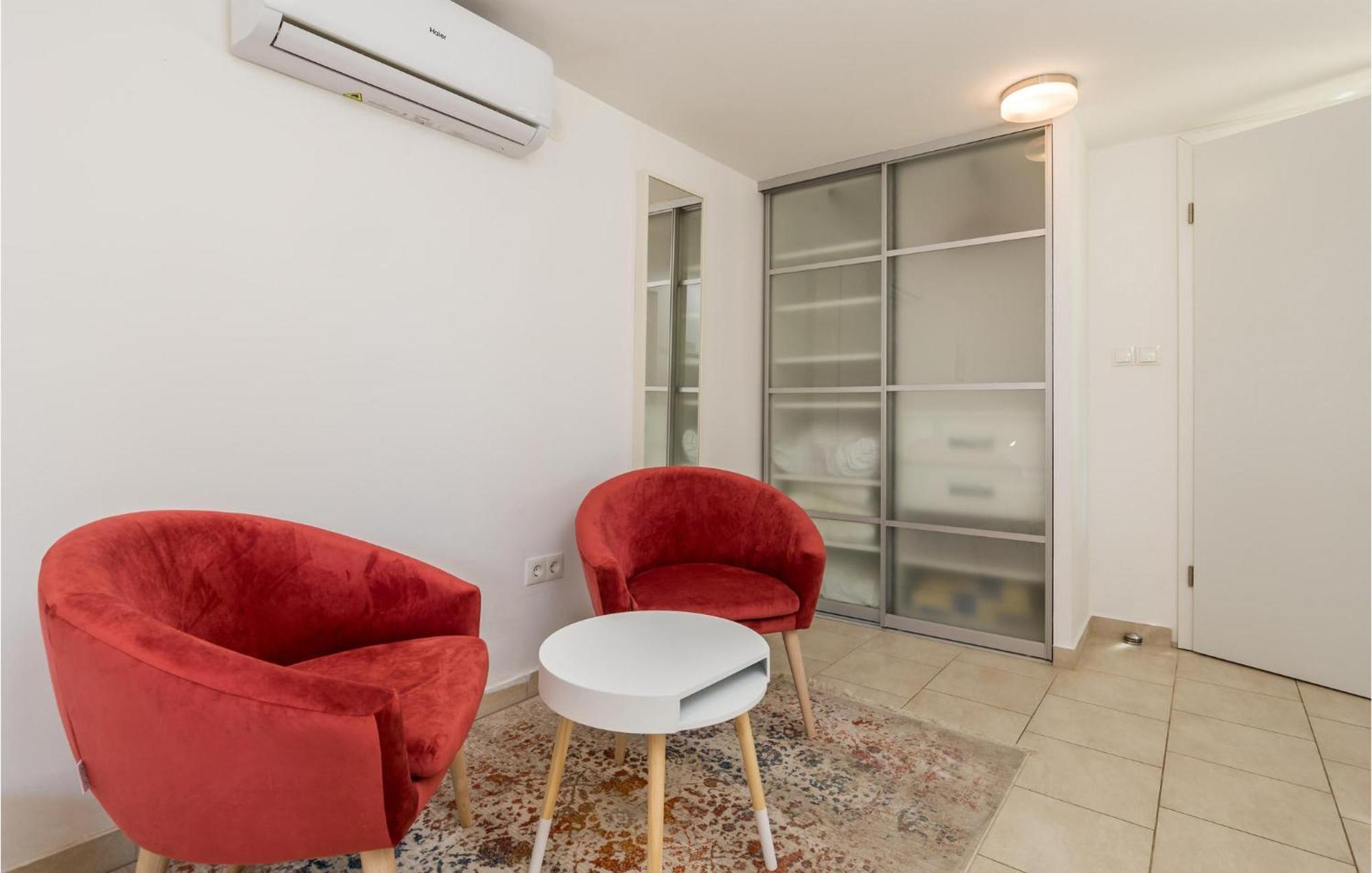 Nice Home In Krk With Kitchen Đảo Krk Ngoại thất bức ảnh